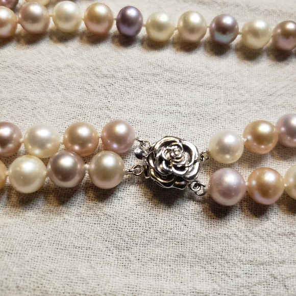 Elegant Vintage Cultured Pearl Necklace with 925 Silver Clasp - Picture 10 of 11